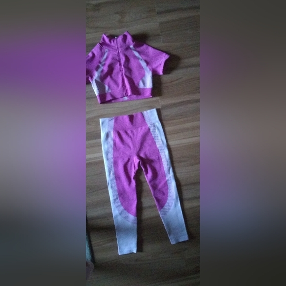 Pant Set - Picture 2 of 2